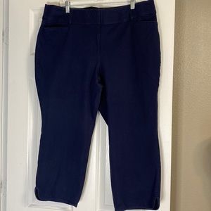 Lane Bryant, The Allie Cropped Capri Pant. 18